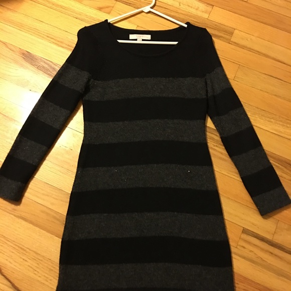 Dress - Picture 1 of 2